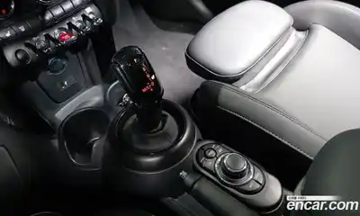 Mini Cooper 2023 1.5 гидро в Москве № 1547918, миниатюра 9