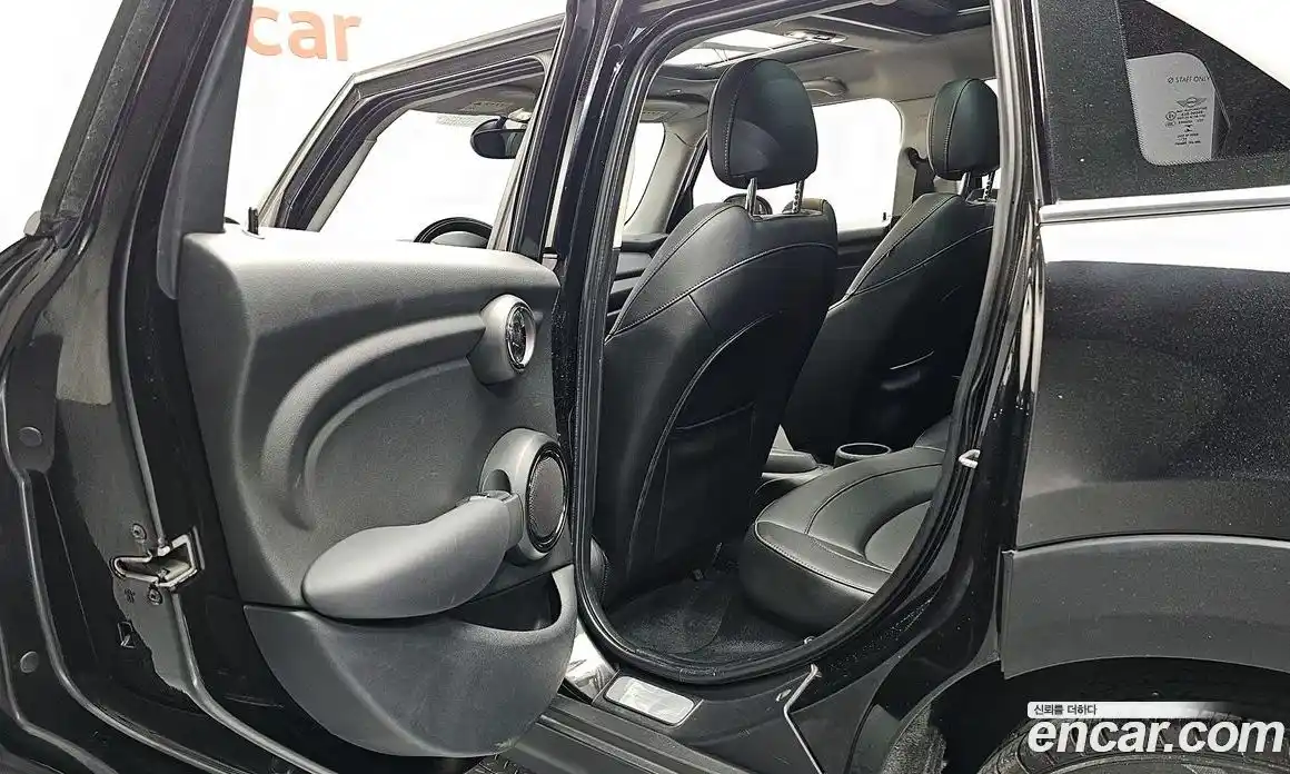 Mini Cooper 2015 1.5 гидро в Москве № 1548328, фото 12