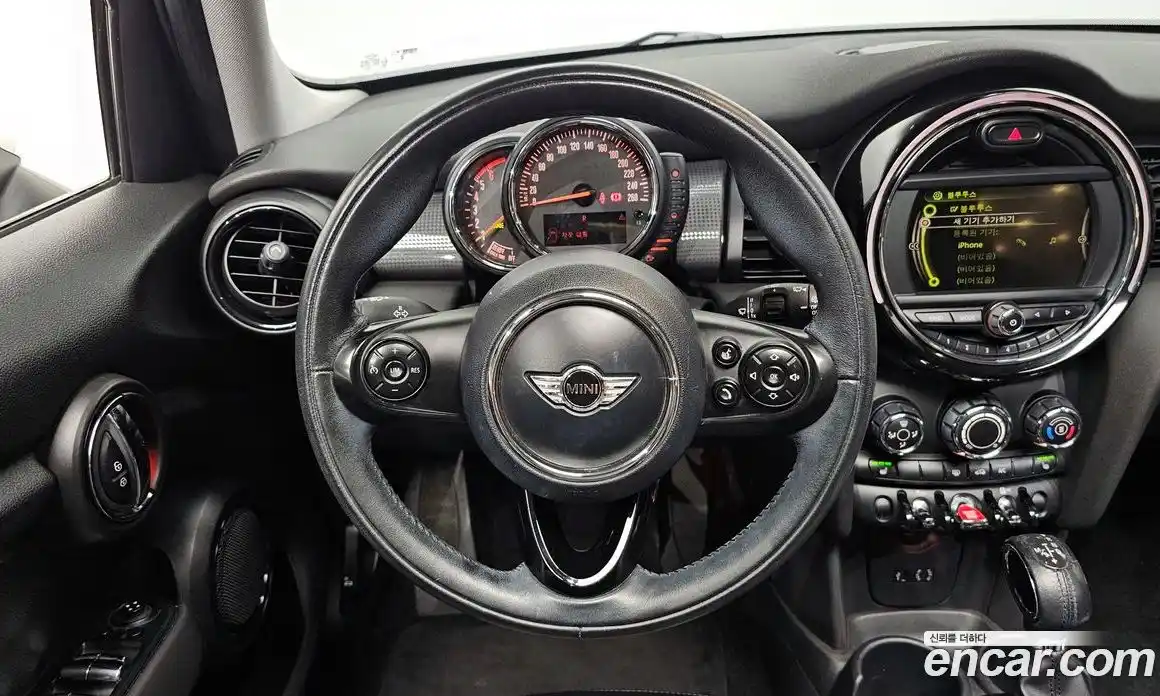 Mini Cooper 2015 1.5 гидро в Москве № 1548328, фото 13