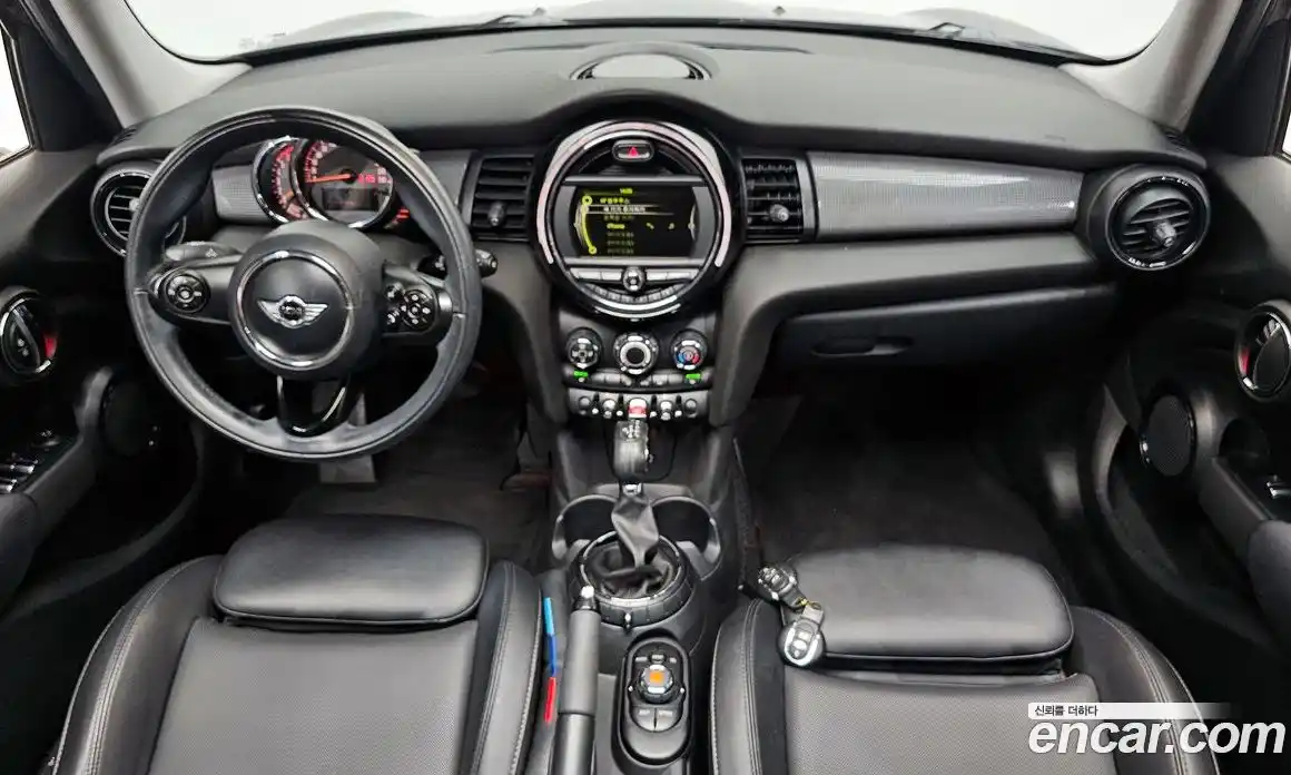 Mini Cooper 2015 1.5 гидро в Москве № 1548328, фото 7