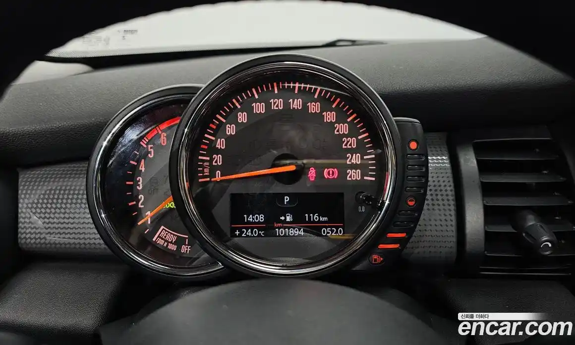 Mini Cooper 2015 1.5 гидро в Москве № 1548328, фото 8