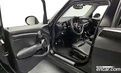 Mini Cooper 2015 1.5 гидро в Москве № 1548328, миниатюра 10