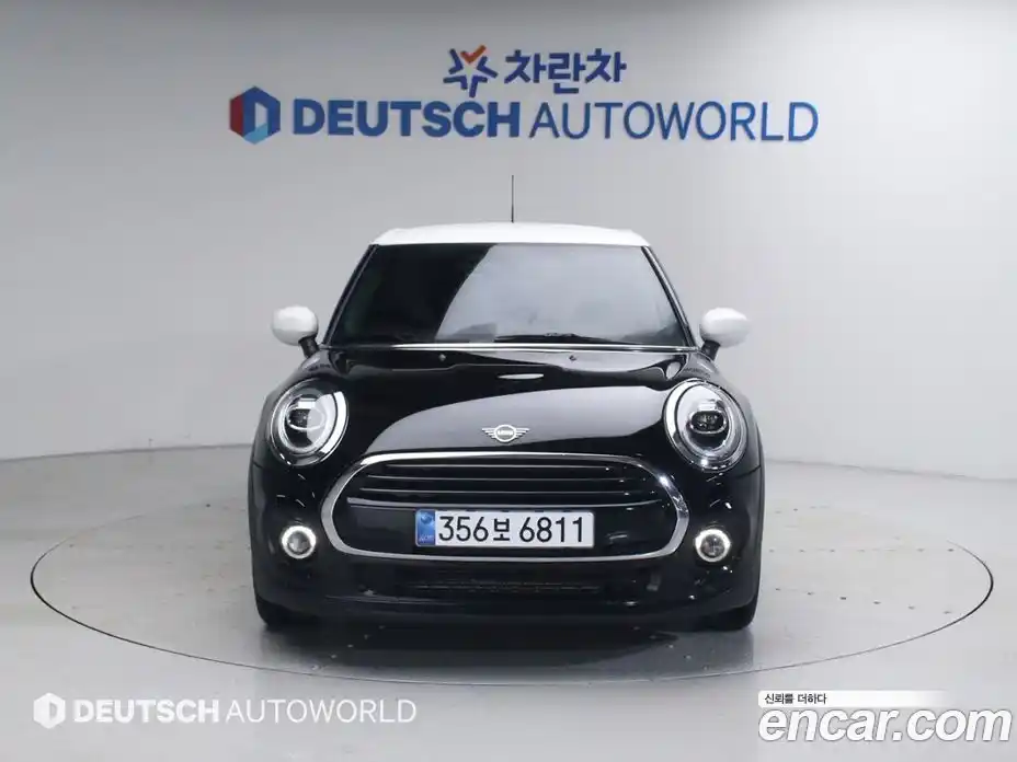 Mini Cooper 2021 1.5 гидро в Москве № 1548493, фото 3