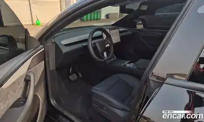 Tesla Model Y 2026 гидро в Москве № 1548549, миниатюра 5