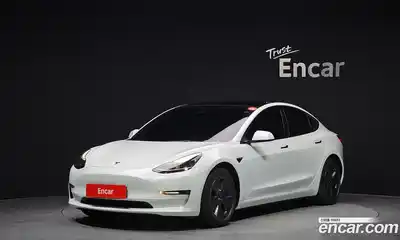 Tesla Model 3, 2022