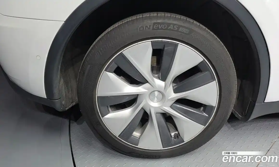 Tesla Model Y 2022 0.2 гидро в Москве № 1548674, фото 5