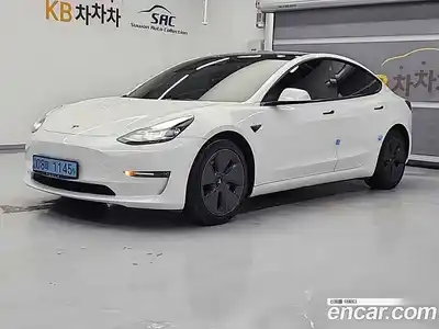 Tesla Model 3, 2022