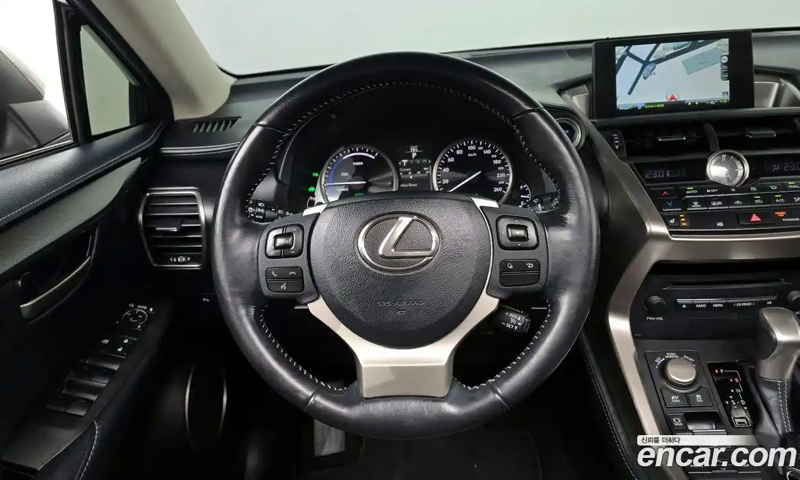 Lexus NX 2015 2.5 гидро в Москве № 1548890, фото 13