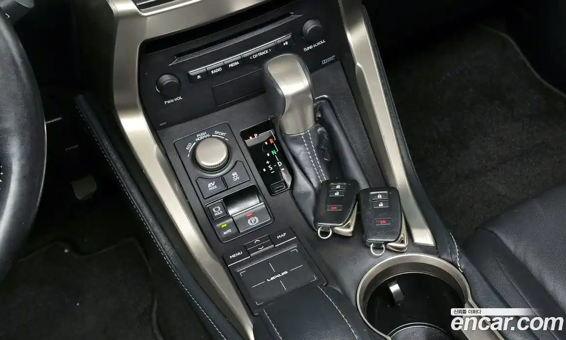 Lexus NX 2015 2.5 гидро в Москве № 1548890, фото 9