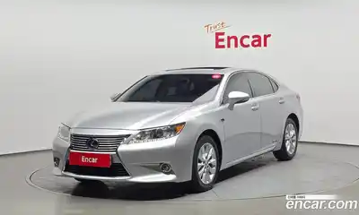 Lexus ES, 2015
