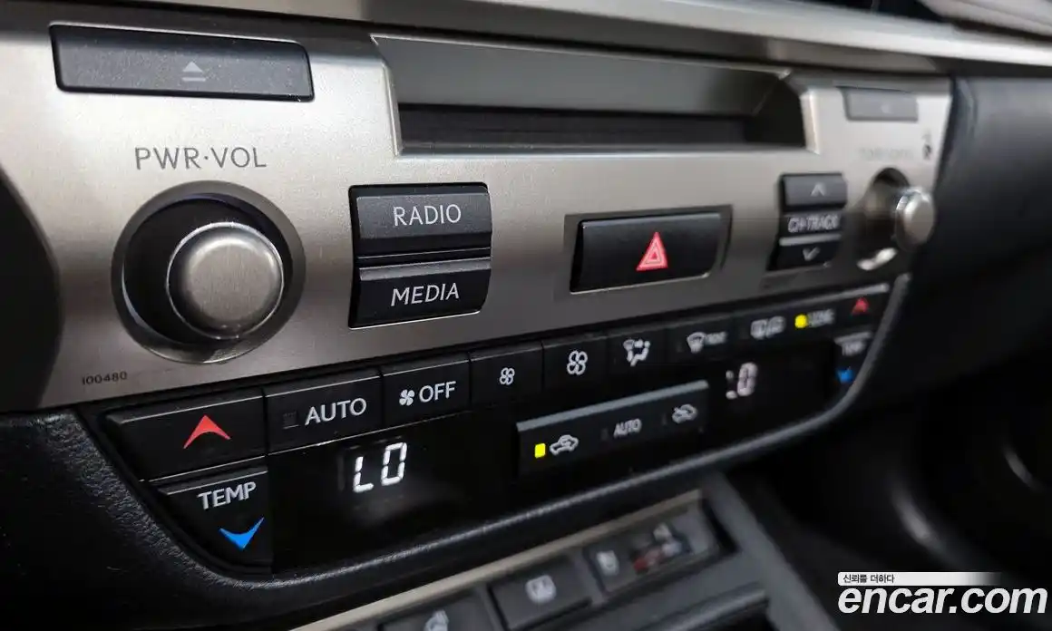 Lexus ES 2015 2.5 гидро в Москве № 1548891, фото 17
