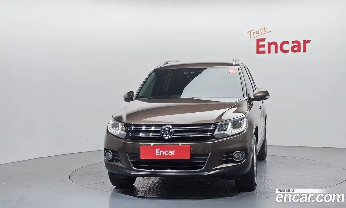 Volkswagen Tiguan 2015 2.0 гидро в Москве № 1549118, фото 3