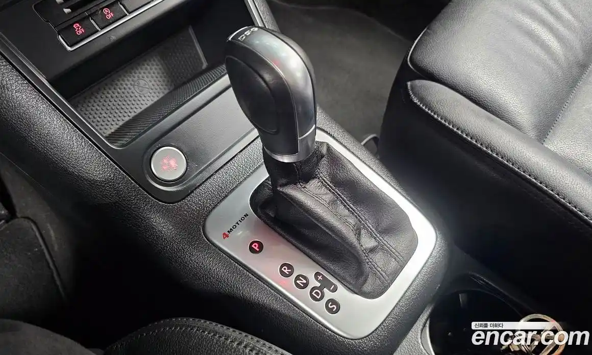 Volkswagen Tiguan 2015 2.0 гидро в Москве № 1549118, фото 9