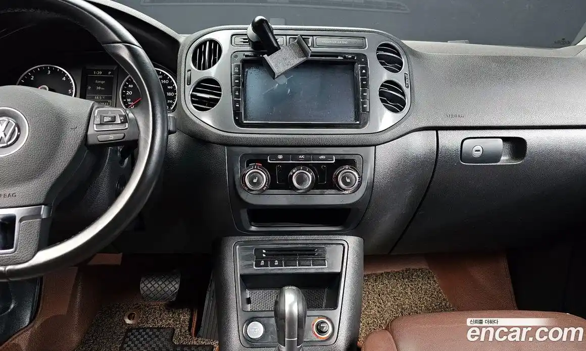 Volkswagen Tiguan 2014 2.0 гидро в Москве № 1549451, фото 13