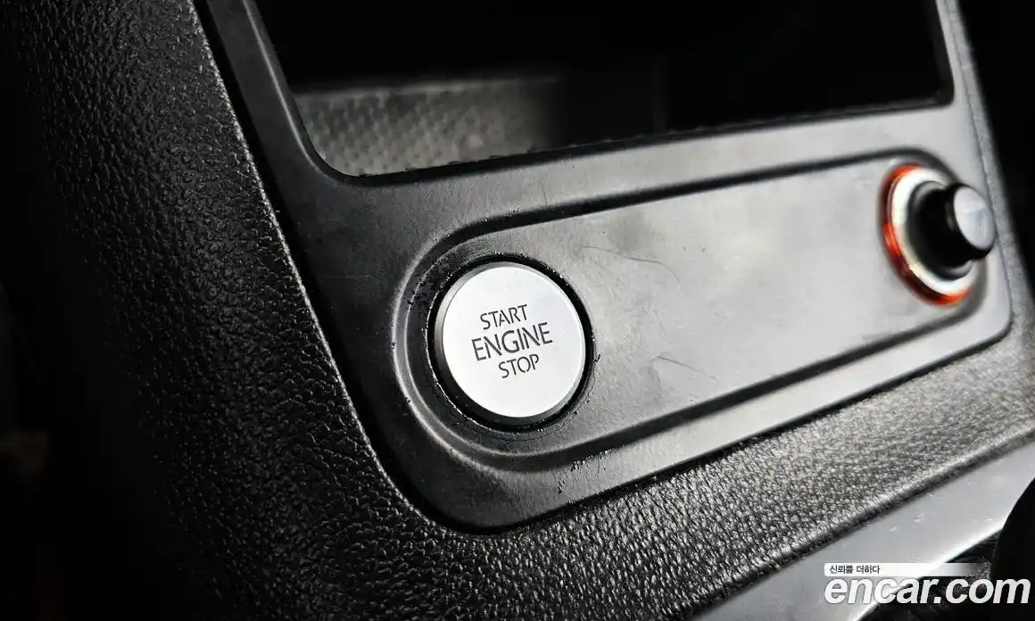 Volkswagen Tiguan 2014 2.0 гидро в Москве № 1549451, фото 19