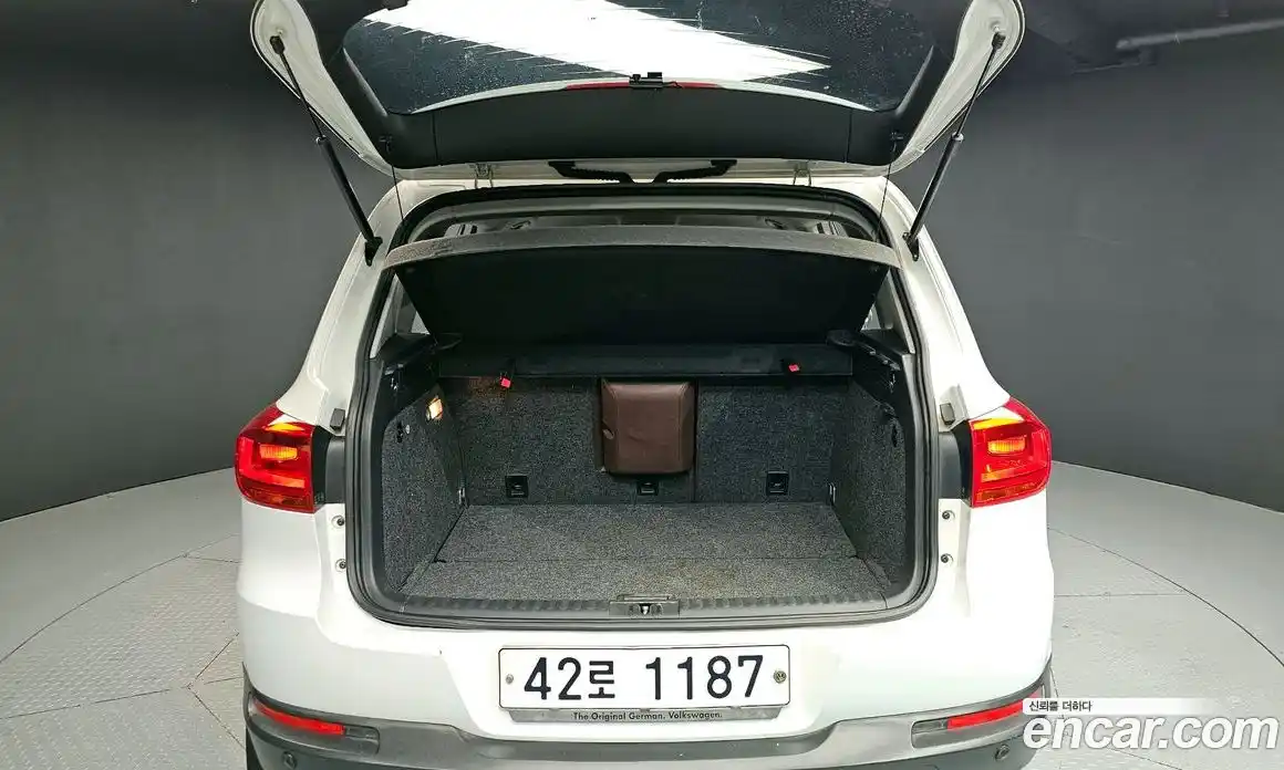 Volkswagen Tiguan 2014 2.0 гидро в Москве № 1549451, фото 20