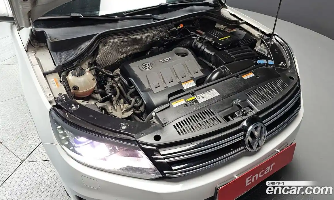Volkswagen Tiguan 2014 2.0 гидро в Москве № 1549451, фото 6