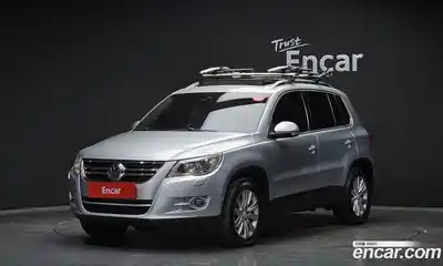 Volkswagen Tiguan, 2011