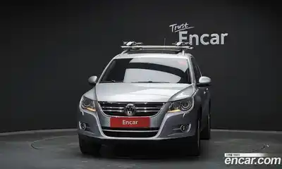 Volkswagen Tiguan 2011 2.0 гидро в Москве № 1549468, миниатюра 3