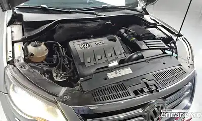 Volkswagen Tiguan 2011 2.0 гидро в Москве № 1549468, миниатюра 6