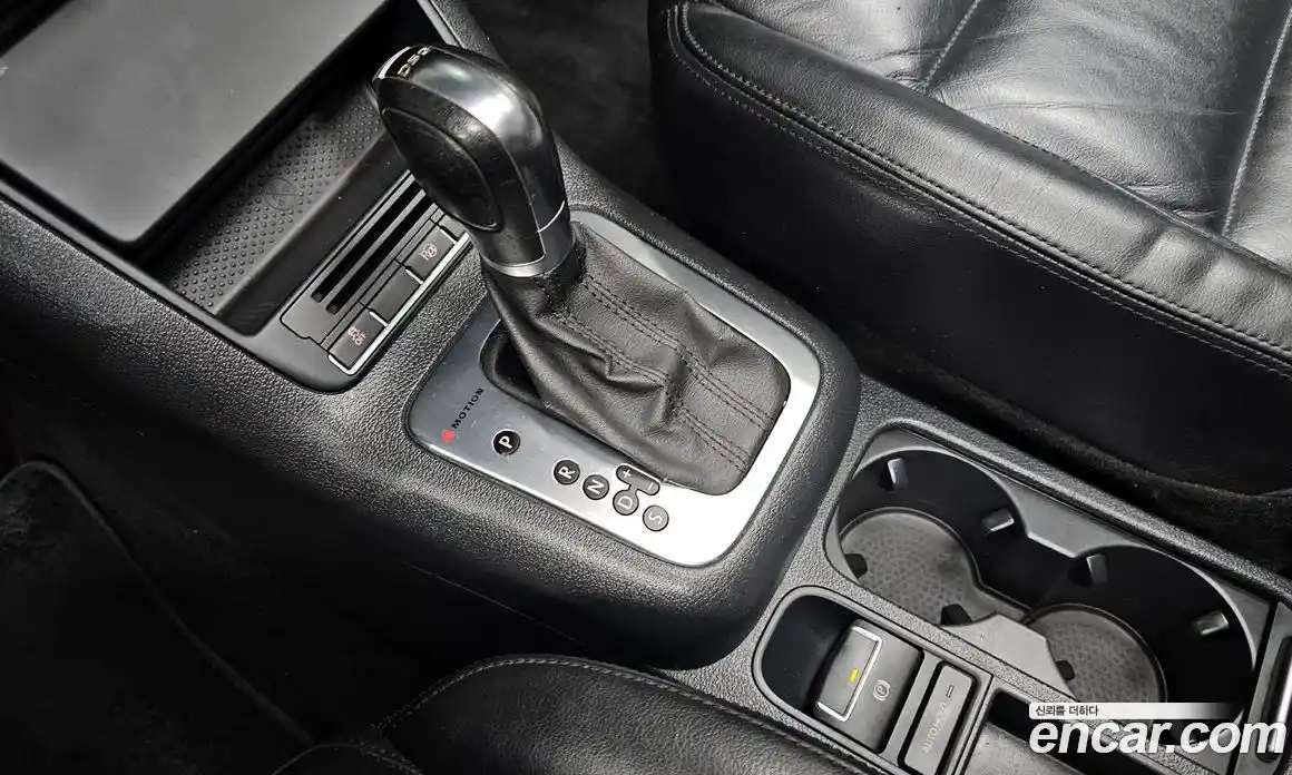 Volkswagen Tiguan 2011 2.0 гидро в Москве № 1549468, фото 9