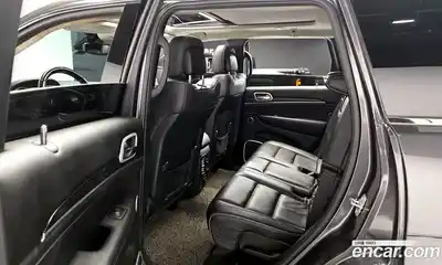 Jeep Cherokee 2019 3.6 гидро в Москве № 1549942, миниатюра 12