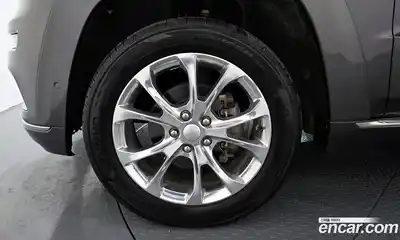 Jeep Cherokee 2019 3.6 гидро в Москве № 1549942, миниатюра 5