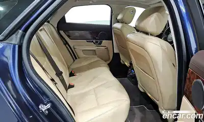 Jaguar XJ 2015 3.0 гидро в Москве № 1550935, миниатюра 12