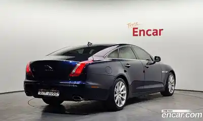 Jaguar XJ 2015 3.0 гидро в Москве № 1550935, миниатюра 2