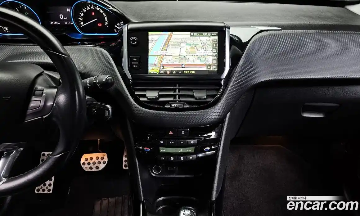 Peugeot 2008 2016 1.6 гидро в Москве № 1551184, фото 13