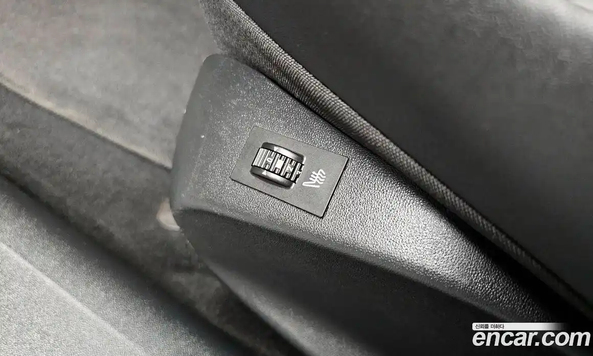 Peugeot 2008 2016 1.6 гидро в Москве № 1551184, фото 17