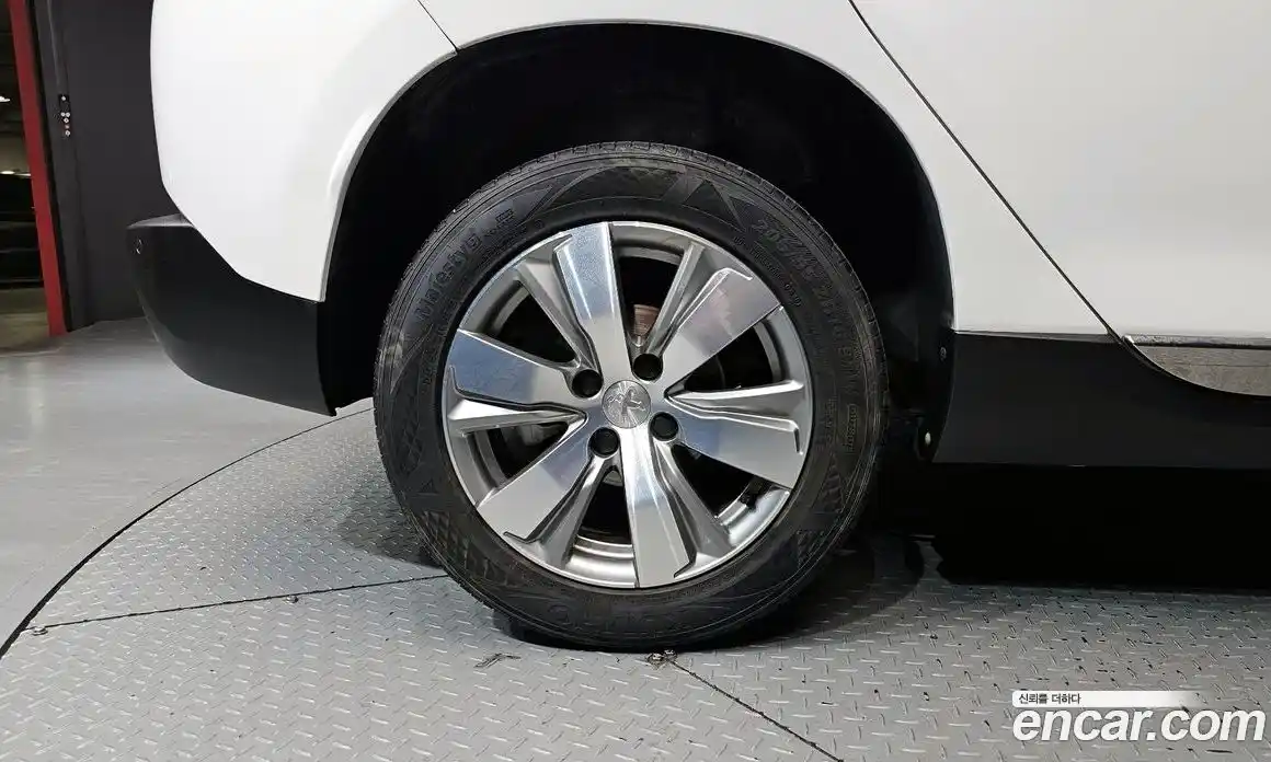 Peugeot 2008 2016 1.6 гидро в Москве № 1551184, фото 5