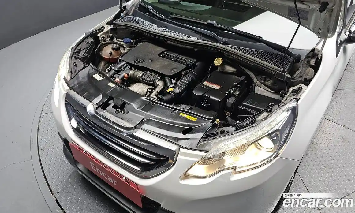 Peugeot 2008 2016 1.6 гидро в Москве № 1551184, фото 6