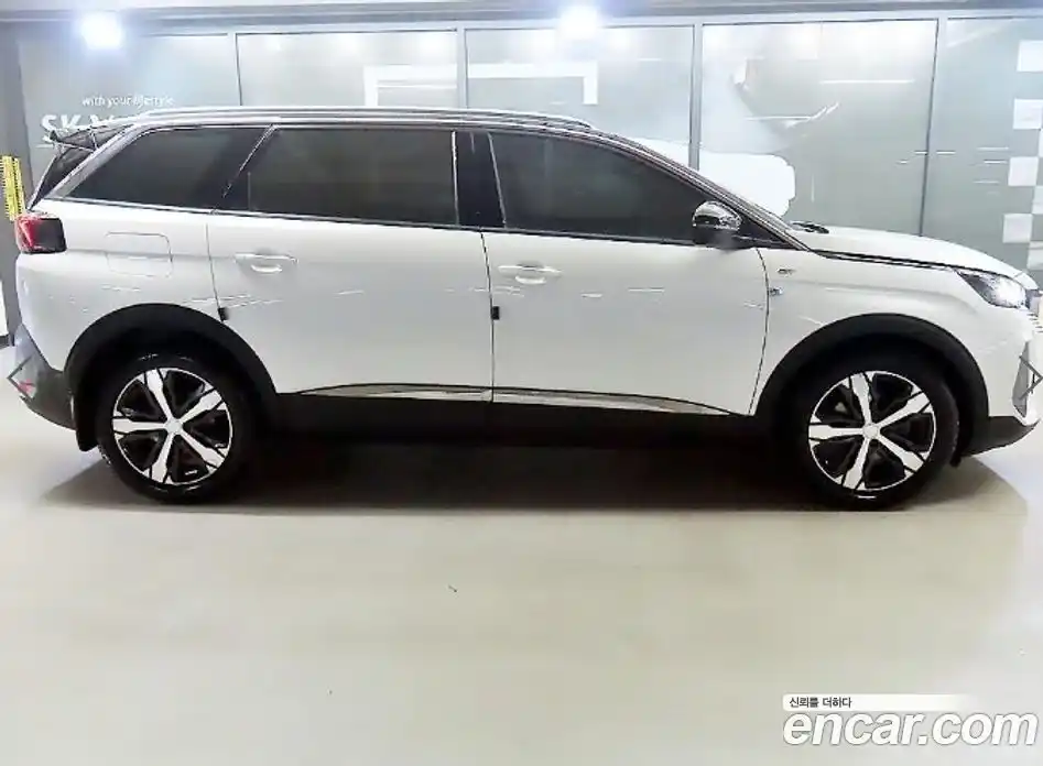 Peugeot 5008 2022 1.5 гидро в Москве № 1551213, фото 3