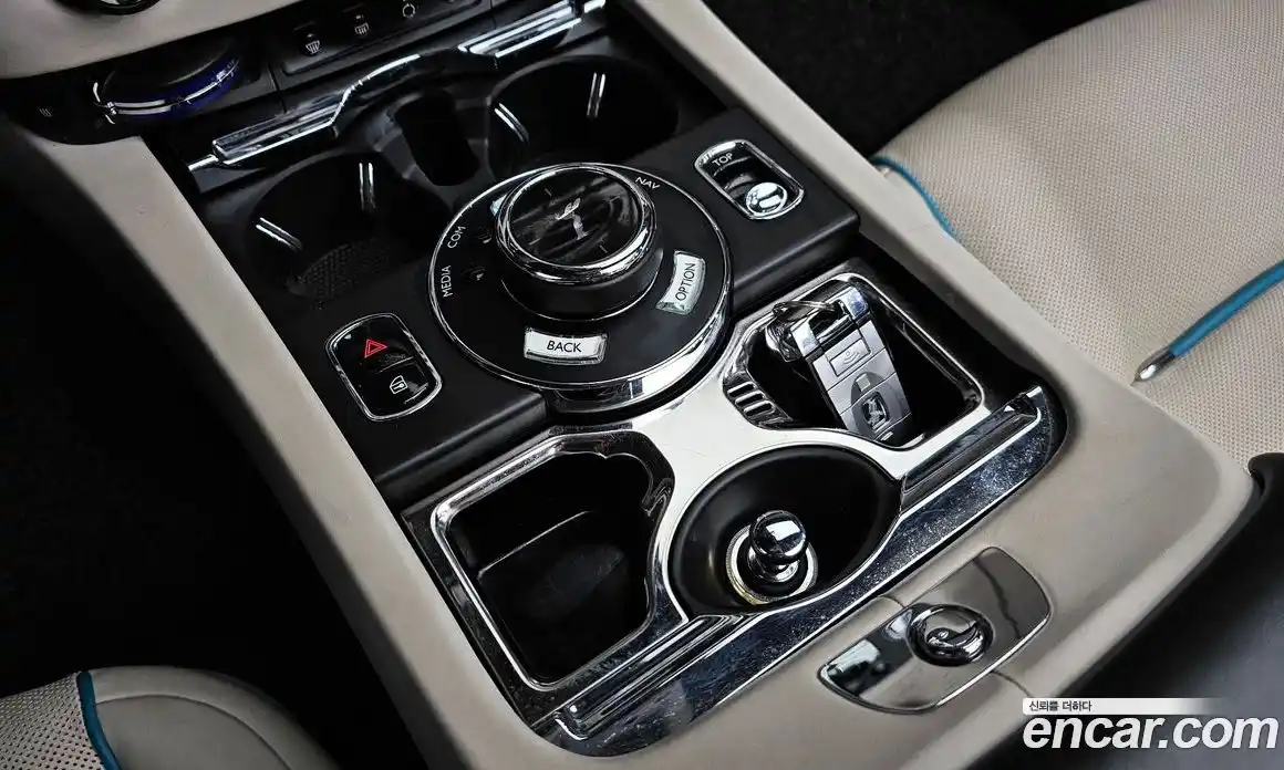 Rolls-Royce Dawn 2018 6.6 гидро в Москве № 1551524, фото 17