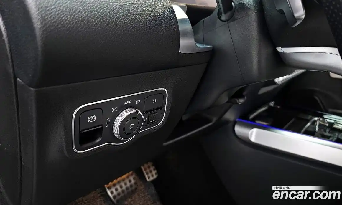 Mercedes-Benz GLB-Class 2021 2.0 гидро в Москве № 204455, фото 16