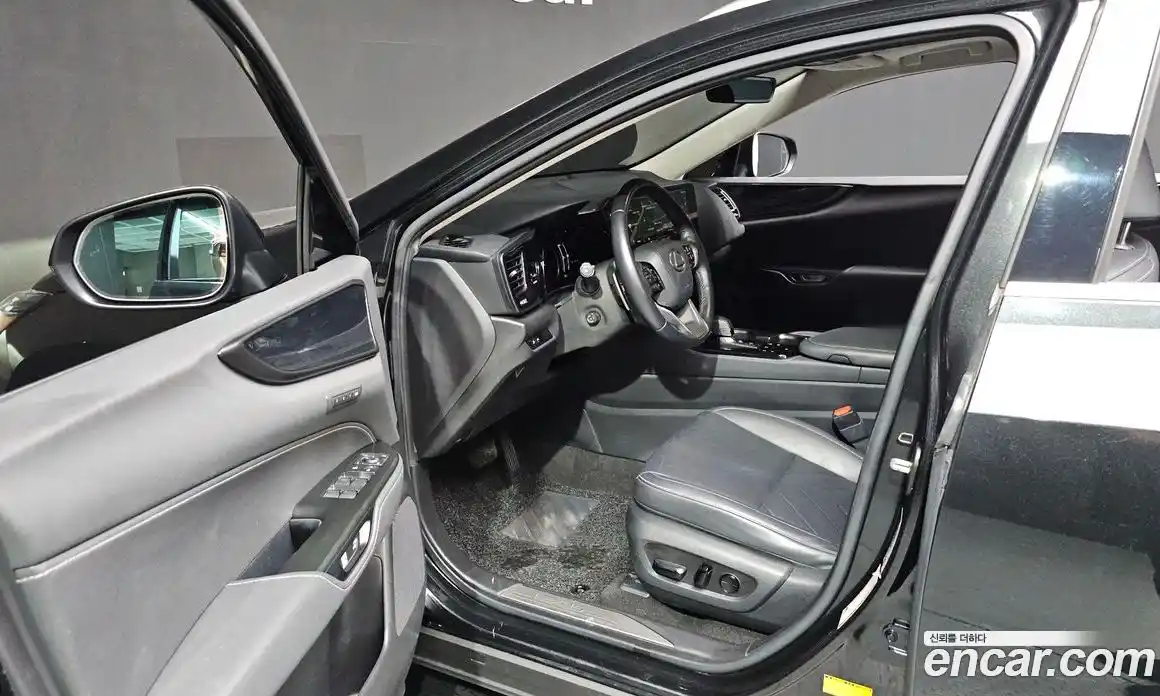 Lexus NX 2023 2.5 гидро в Москве № 214601, фото 10