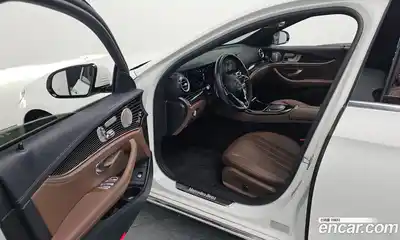 Mercedes-Benz E-Class 2021 3.0 гидро в Москве № 224987, миниатюра 10