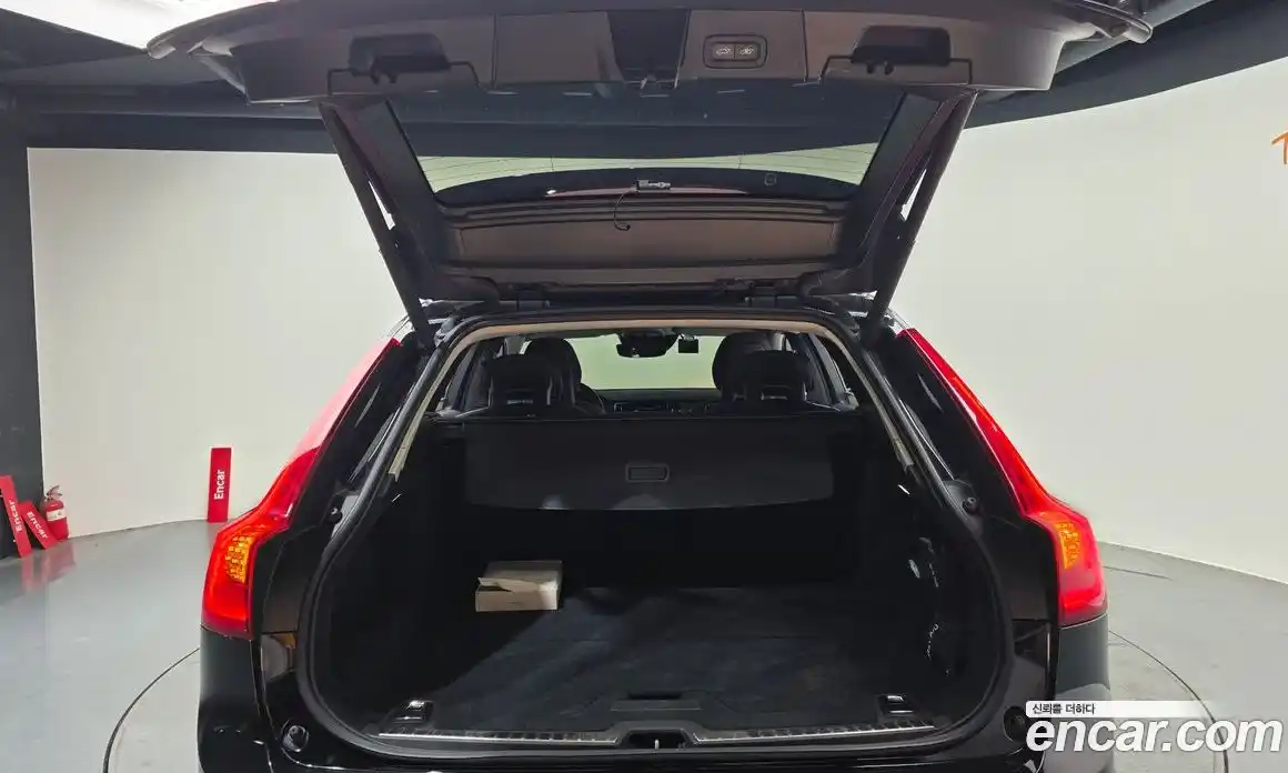 Volvo V90 2017 2.0 гидро в Москве № 230549, фото 20
