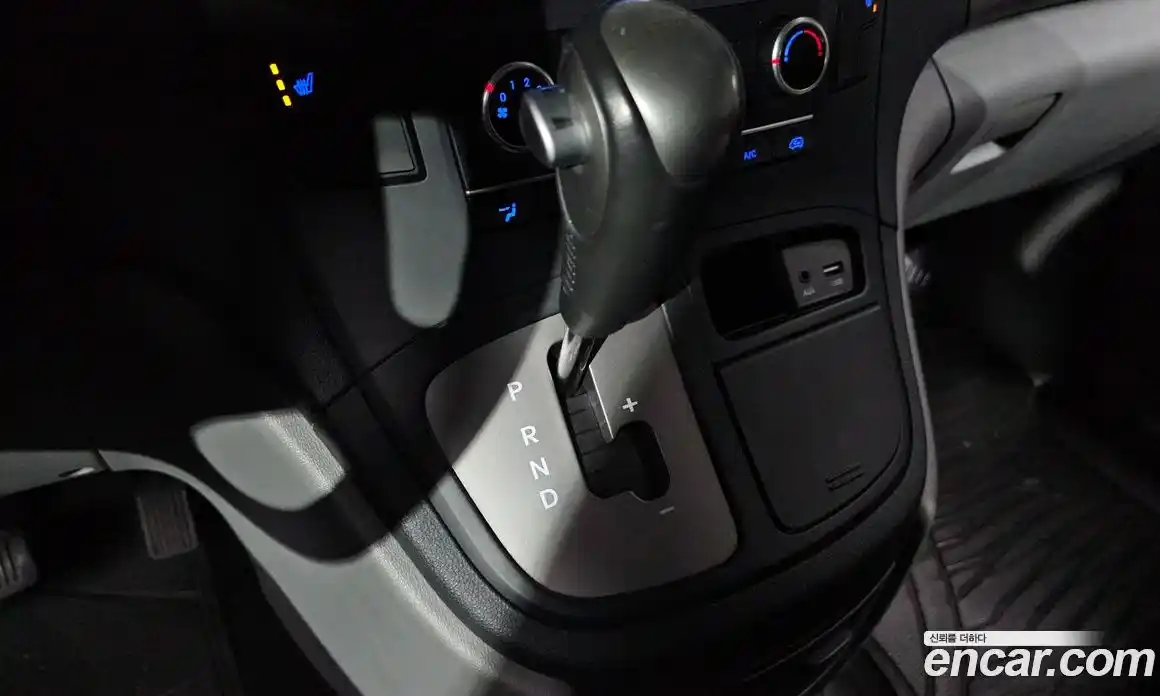 Hyundai Starex 2018 2.5 гидро в Москве № 4879, фото 9