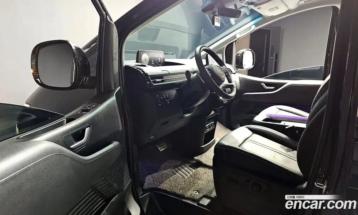Hyundai Staria 2024 2.2 гидро в Москве № 108384, фото 13