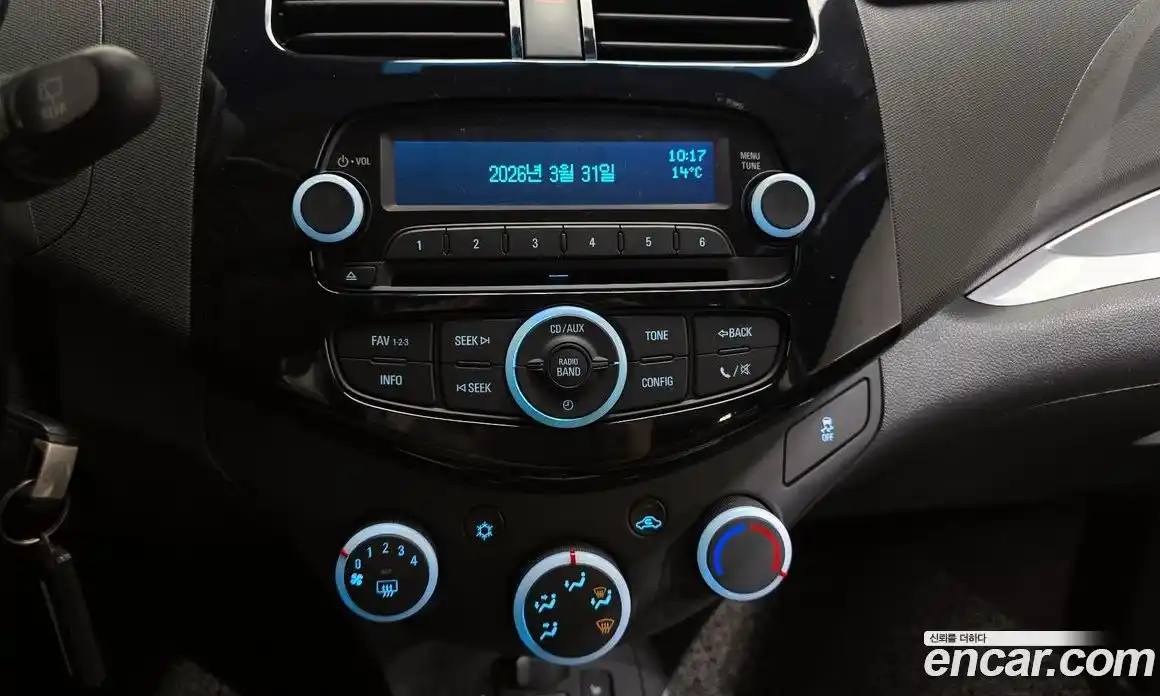 Chevrolet Spark 2015 1.0 гидро в Москве № 1235328, фото 18