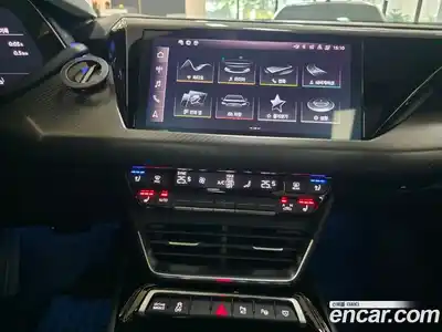 Audi e-tron GT 2023 гидро в Москве № 1404420, миниатюра 12