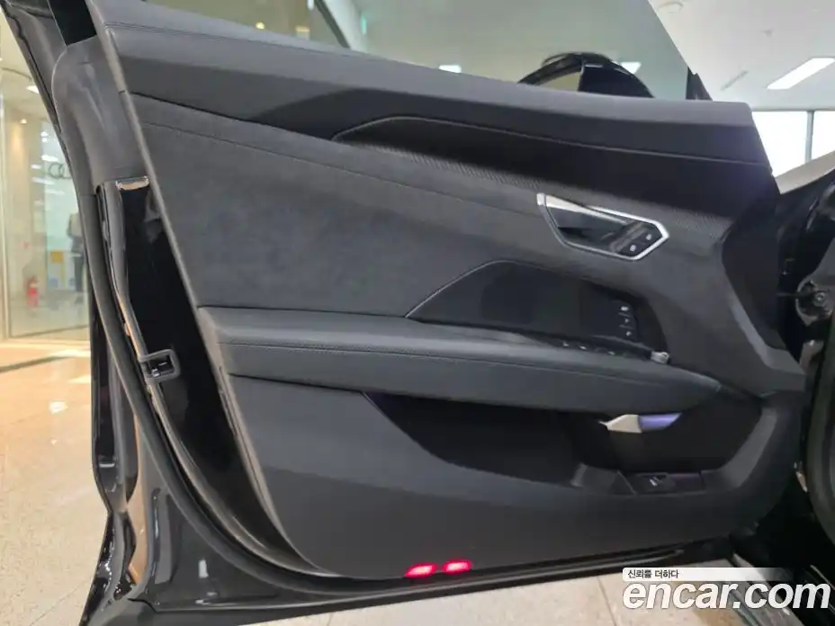 Audi e-tron GT 2023 гидро в Москве № 1404420, фото 18