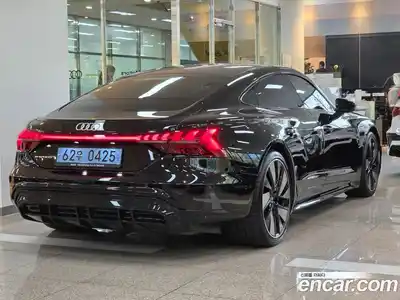 Audi e-tron GT 2023 гидро в Москве № 1404420, миниатюра 2