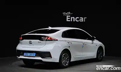Hyundai Ioniq 2019 1.0 гидро в Москве № 1537390, миниатюра 2