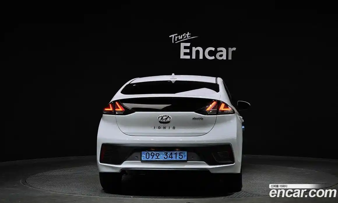 Hyundai Ioniq 2019 1.0 гидро в Москве № 1537390, фото 4