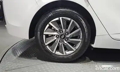 Hyundai Ioniq 2019 1.0 гидро в Москве № 1537390, миниатюра 5