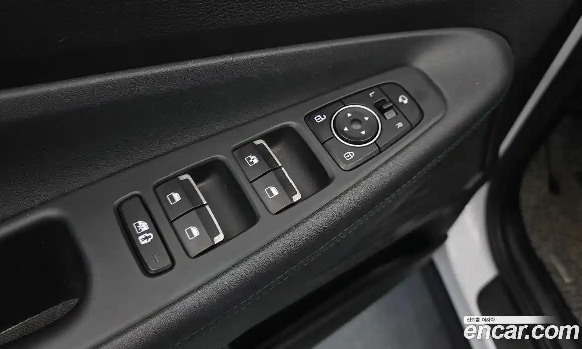 Hyundai Santa Fe 2020 2.2 гидро в Москве № 1537538, фото 13