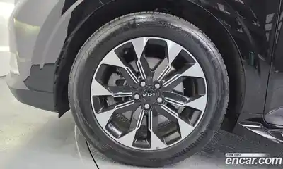 Kia Canival 2023 2.2 гидро в Москве № 1538636, миниатюра 5
